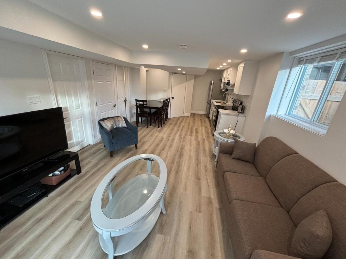 One-Bedroom Unit At Vista Hill Ватерлоо Екстер'єр фото