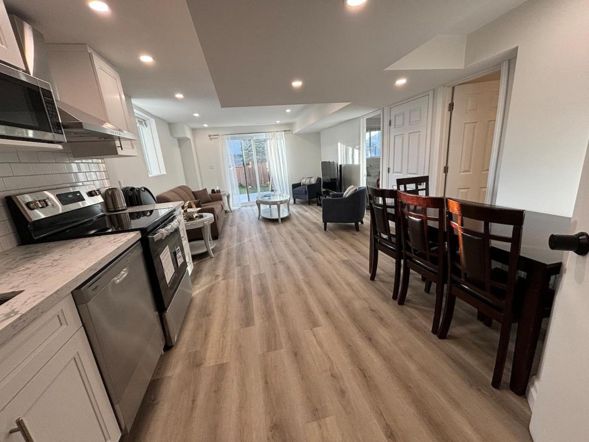 One-Bedroom Unit At Vista Hill Ватерлоо Екстер'єр фото
