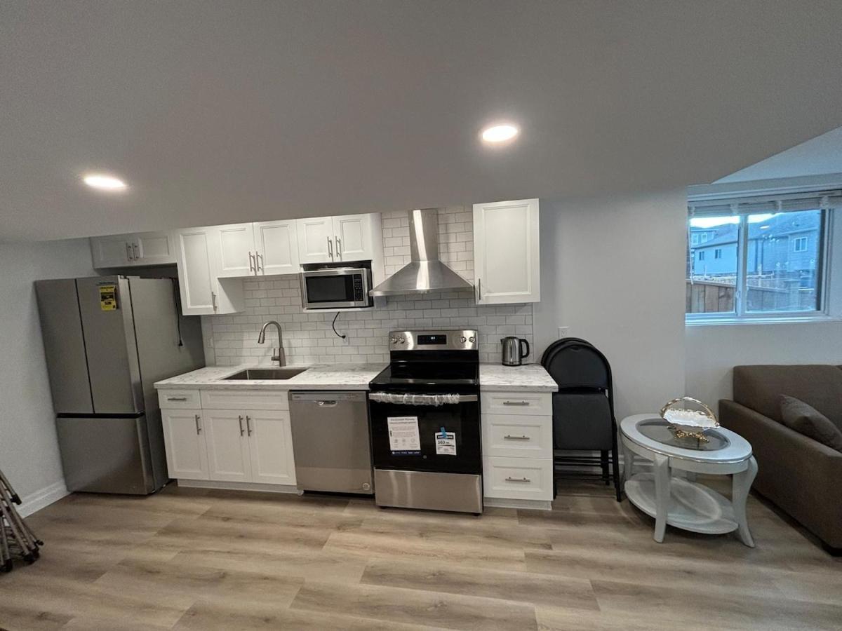 One-Bedroom Unit At Vista Hill Ватерлоо Екстер'єр фото